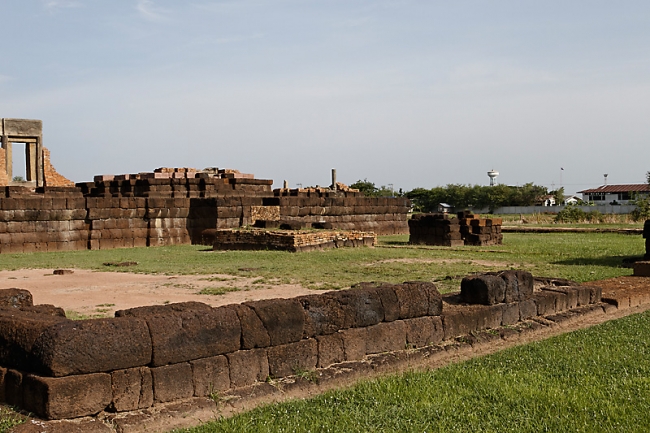 63-Ku Ban Prasat-006